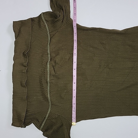 LAmade Off The Shoulder Green Dress/ S. - Picture 9 of 12